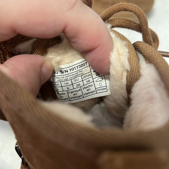 Ugg Unisex Toddlers Kids Neumel II Chestnut Boots Zipper Closure size 9 - Picture 8 of 10